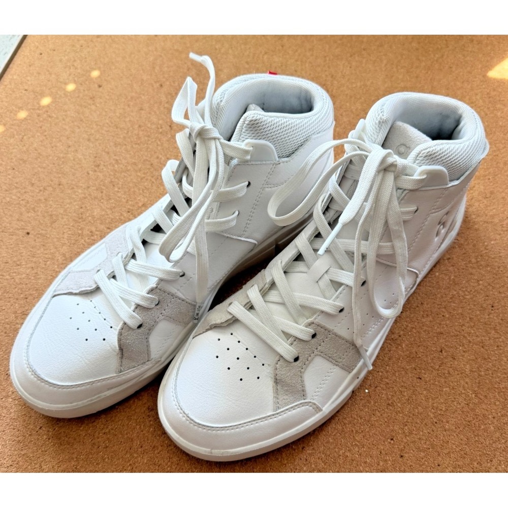 On Cloud The Roger Clubhouse Mid White Sand Women's Size 9 Sneakers